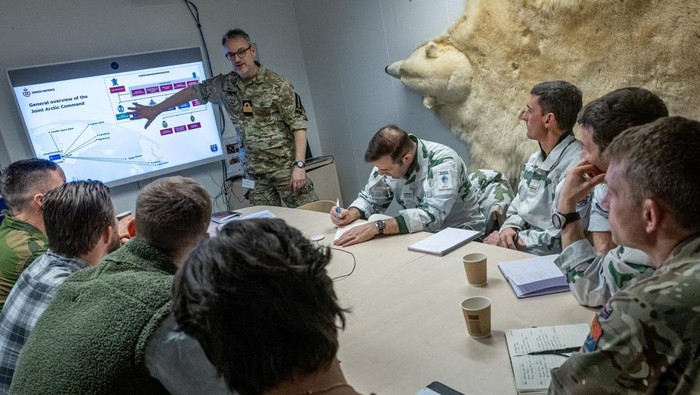 Ketegangan Militer Meningkat di Greenland dan Dampaknya pada Hubungan AS‑Eropa