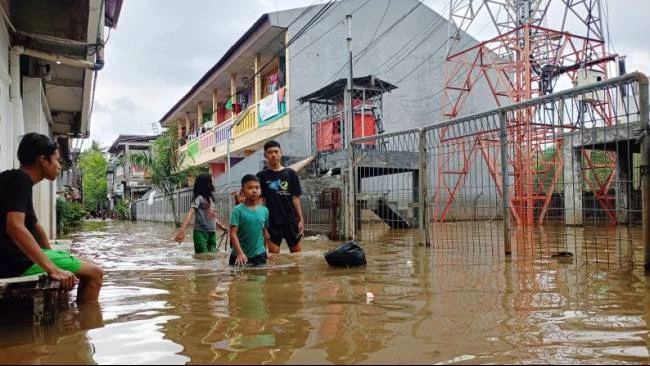 Banjir Bandang di Jakarta Februari 2026 Evakuasi dan Penanganan Darurat